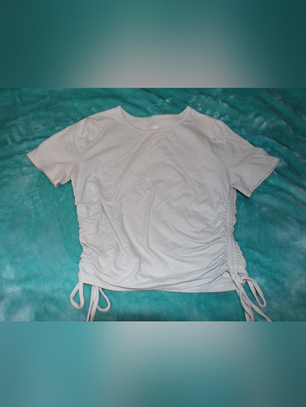 Hollister Short Sleeve Ruched Side-Tie Tee